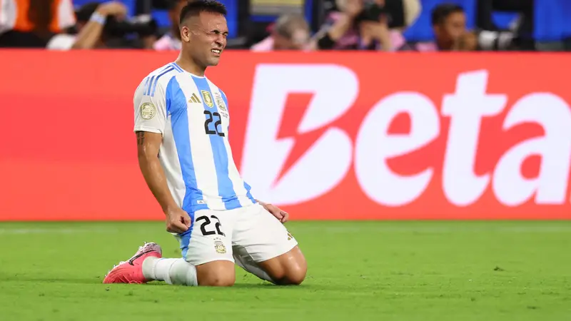 Lautaro Martinez menjadi pahlawan Argentina di Copa America 2024