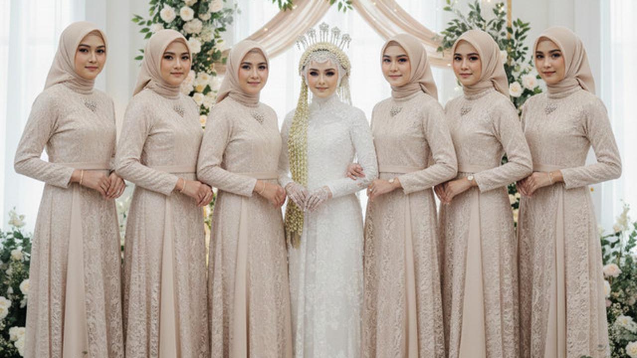 7 Model Gamis Brokat Soft Color Tapi Tetap Tampil Stand Out untuk Bridesmaid Berhijab 2025