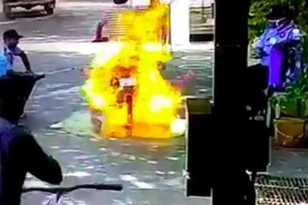 Motor terbakar saat disemprot disinfektan
