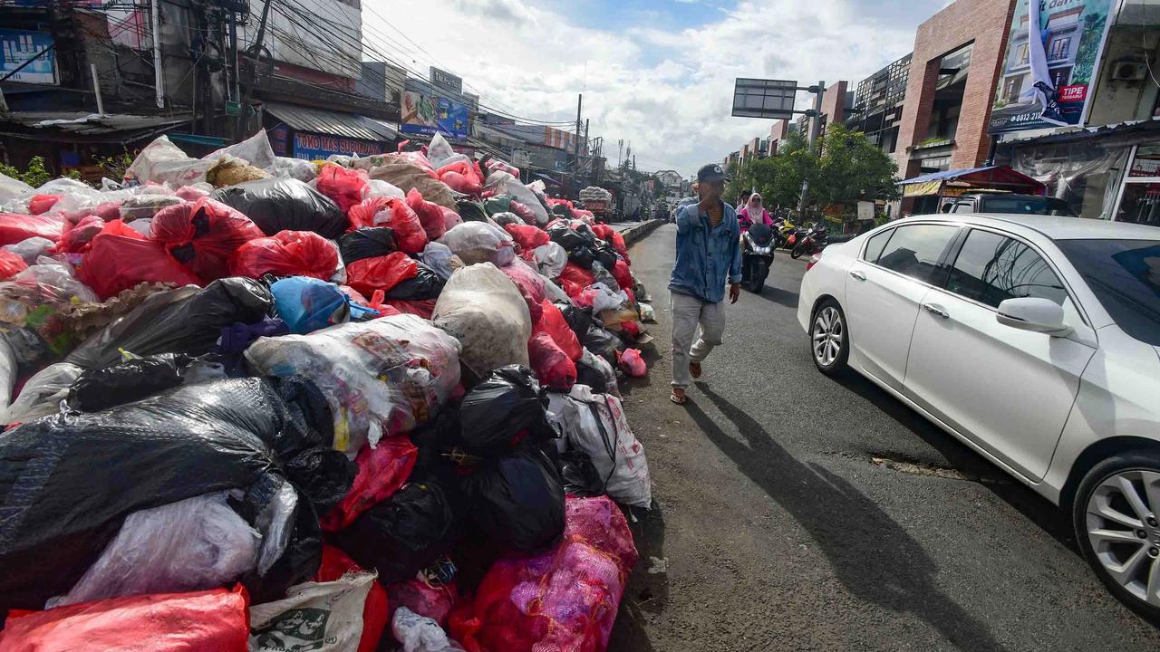 FOTO: Krisis Sampah Masih Terjadi di Tangerang Selatan
