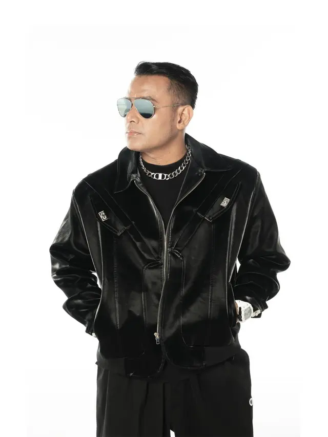 Judika kembali menghadirkan lagu 'Bagaimana Kalau Aku Tidak Baik-Baik Saja' dalam versi baru