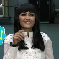 Belum lama Kartika Putri sempat mengaku sudah bertemu Julia Perez dan Gaston Castano. Mendengar hal tersebut, Julia Perez pun bingung dengan kabar itu, karena mereka tidak pernah bertemu dengan Gaston. 