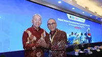 Direktur Utama PGN Arief Kurnia Risdianto (Kanan) menggantikan Arief Setiawan Handoko (Kiri). (Dok PGN)