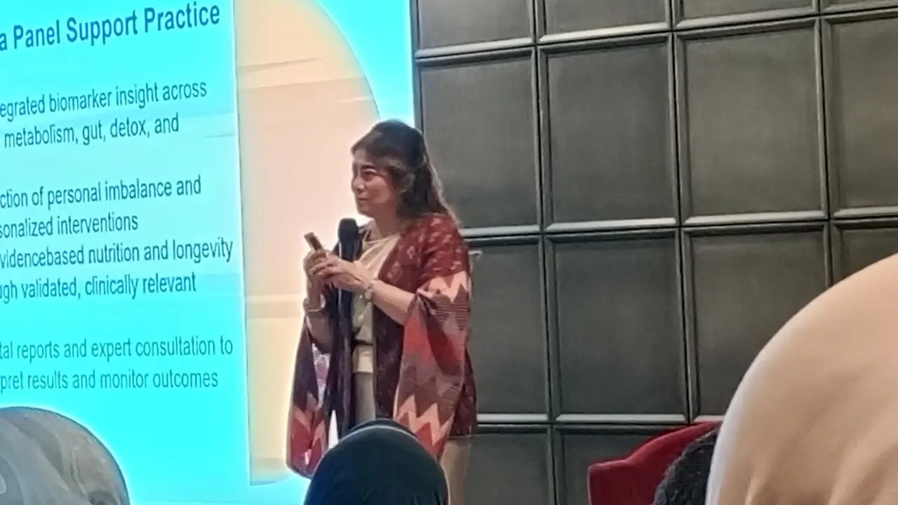 dr. Maya Surjadjaja