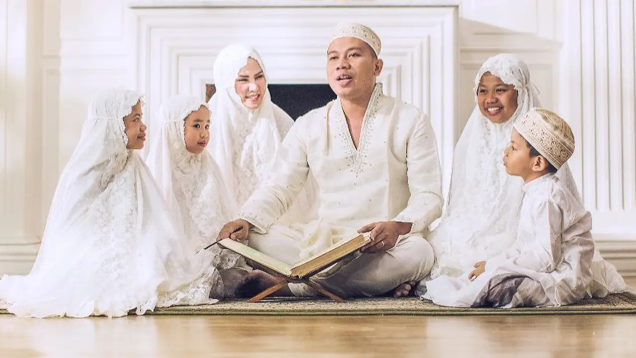 [Bintang] Vicky Prasetyo dan Angel Lelga