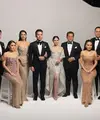 Jessica Mila dan ketiga kakak iparnya terlihat kompak dalam gaun kristal meski dengan shade berbeda. [@nataliahasibuan]