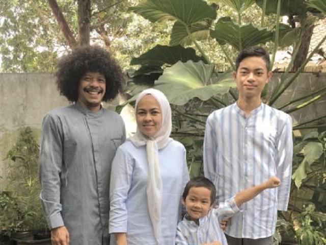 Istri Merasa Aneh Lihat Edi Brokoli Rapi News Entertainment Fimela Com