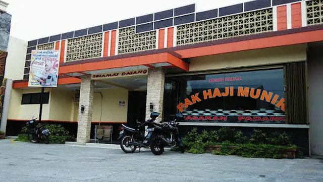 Rumah Makan Pak Haji Munir