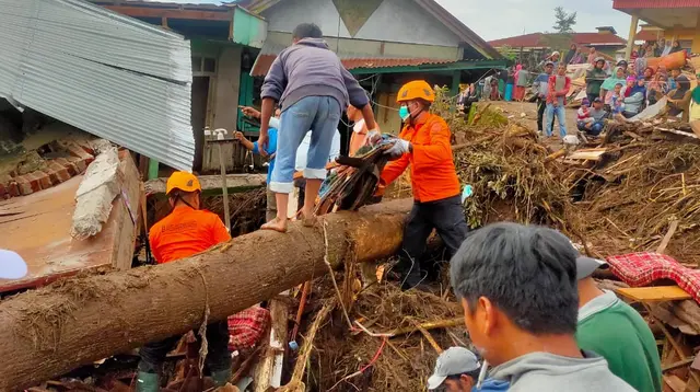 Banjir lahar dingin di kawasan kaki Gunung Marapi, Sabtu (11/5/2024). (Liputan6.com/ ist)