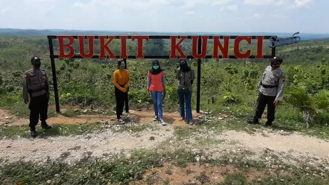 Berkunjung ke wisata alam Bukit Kunci dan Bukit Serut diimbau untuk taati protokol kesehatan (Liputan6.com/Ahmad Adirin)