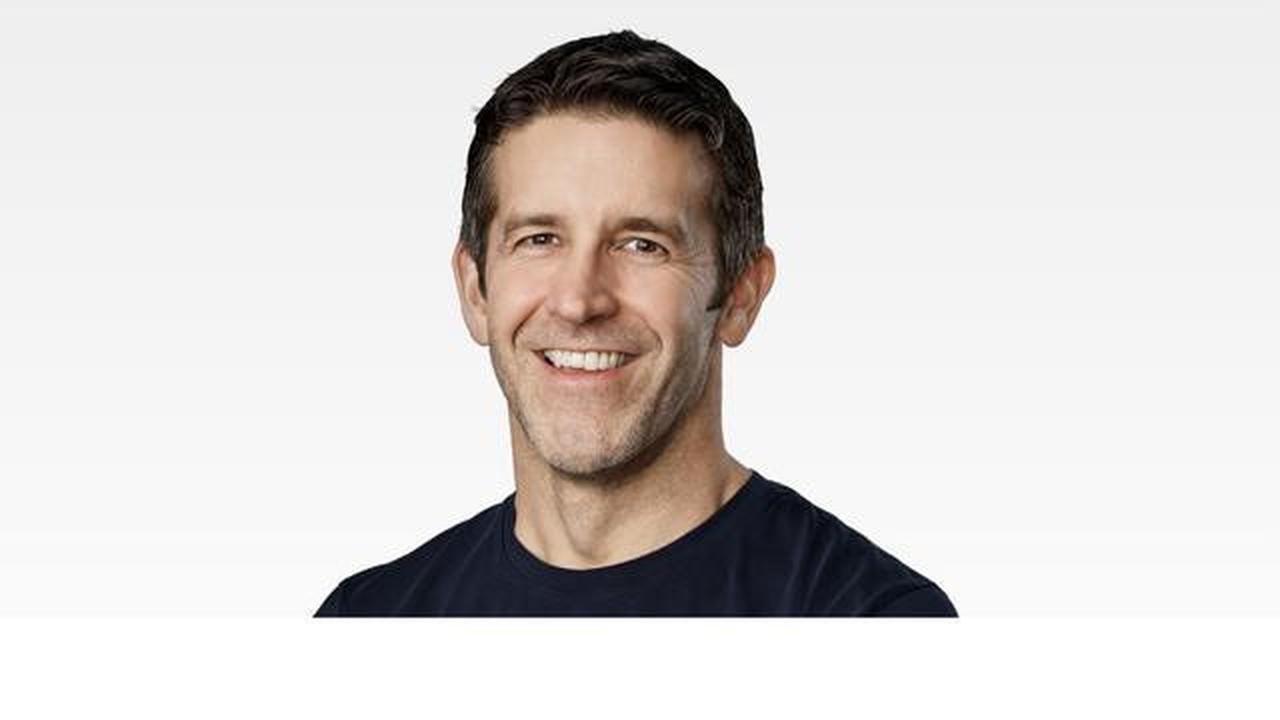 Era Baru Apple Dimulai, John Ternus Gantikan Tim Cook sebagai CEO, Siapa Dia?
