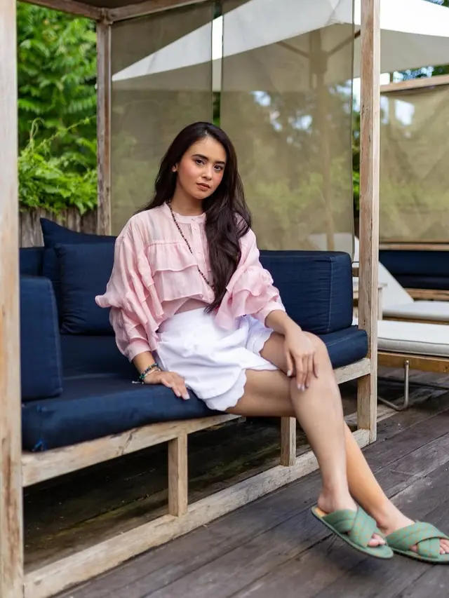 OOTD Ayushita (Instagram/@ayushita)