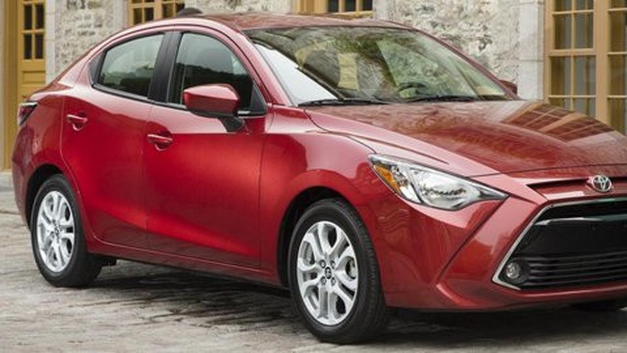 Harga Toyota Yaris 2016 versi sedan mulai dari Rp 249 juta, minat?