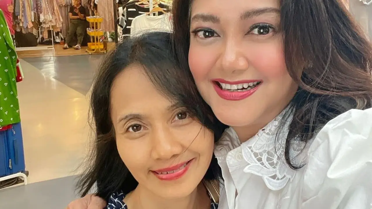 Persahabatan Bella Saphira dan Santi Sardi (instagram @bellasaphiraofficial)