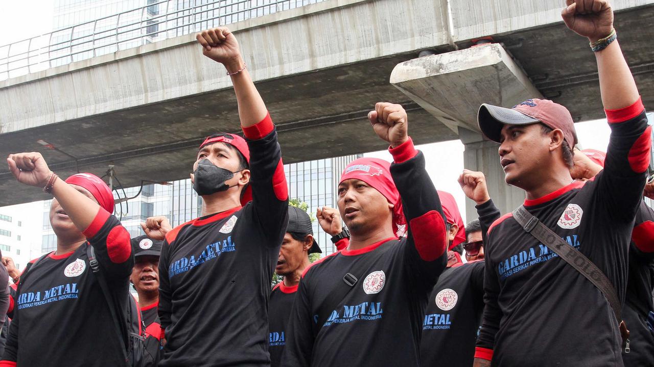 Massa buruh protes aparat Malaysia tembak mati WNI di Kedubes Malaysia