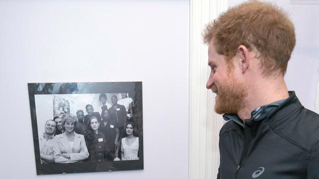 20170127-Pangeran-Harry-Lari-Bersama-Relawan-dan-Tunawisma-Inggris-AP