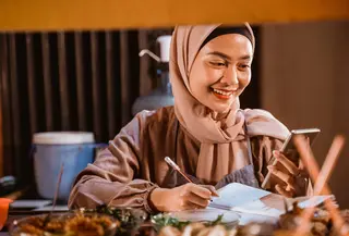 5 Sikap agar Bulan Ramadan Ini Makin Bahagia./Copyright depositphotos.com/odua