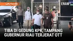 Sebanyak tiga orang pihak terjaring Operasi Tangkap Tangan (OTT) di Riau tiba di Gedung Merah Putih KPK. Terlihat, salah satunya gubernur Riau Abdul Wahid yang mengenakan baju putih dan bermasker.