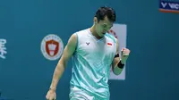 Pebulu tangkis tunggal putra Indonesia Jonatan Christie lolos ke babak 16 besar China Open&nbsp;2025 usai&nbsp;menyingkirkan wakil Singapura Jiang Heng Jason Teh 21-17 dan 21-12 di Olympic Sports Center Gymnasium, Changzhou, Rabu (23/7).&nbsp;(foto: PBSI)