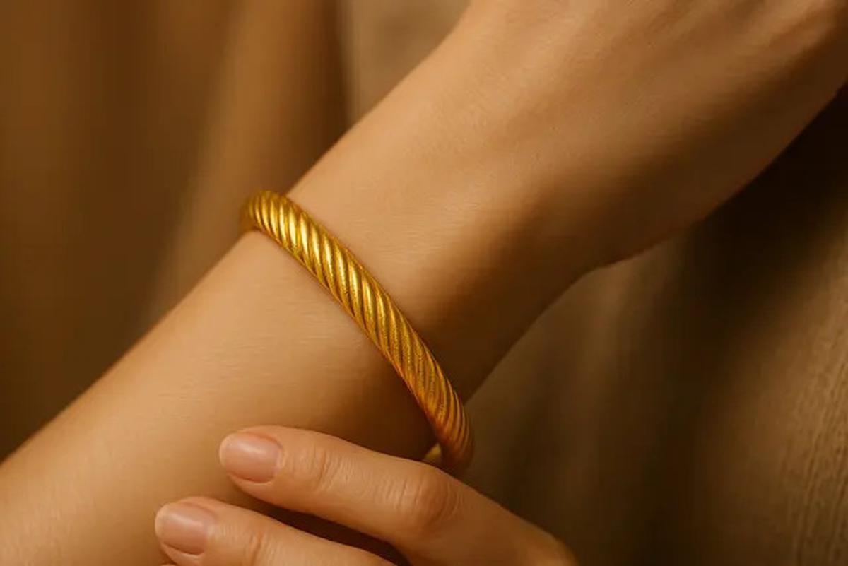 8 Desain Gelang Emas 24 Karat Kekinian 2025 yang Lagi Viral di Kalangan Ibu-Ibu