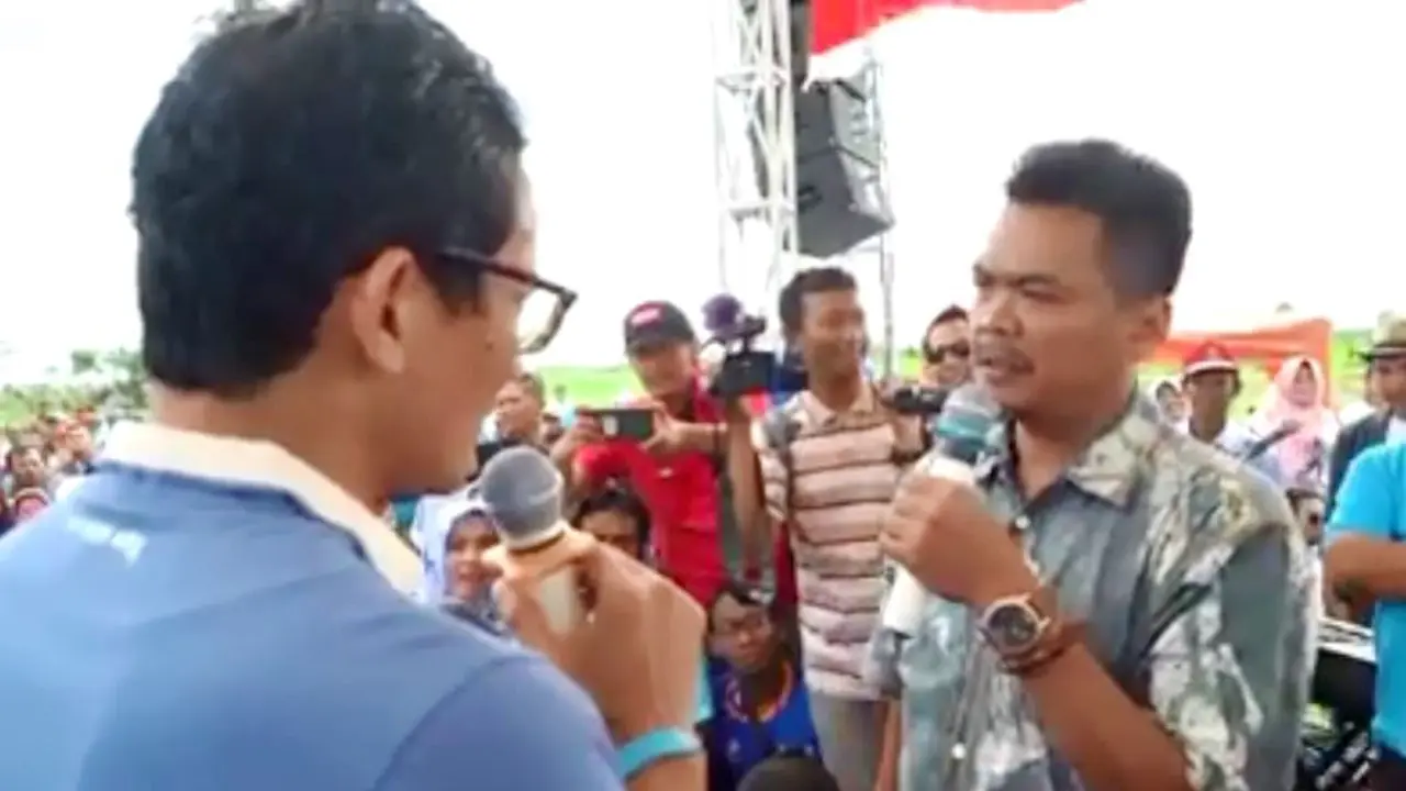 Tangkapan layar petani bawang Brebes menangis di depan Sandiaga Uno. (Foto: Liputan6.com/Istimewa/Muhamad Ridlo)