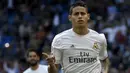 James Rodriguez mencetak dua gol saat Real Madrid  melumat Eibar pada lanjutan La Liga Spanyol di Stadion Santiago Bernabeu (9/4/2016). (REUTERS/Andrea Comas)