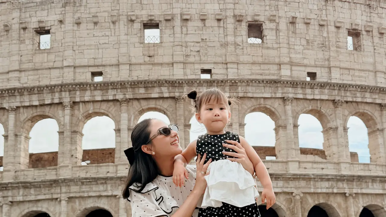 Gaya Modis Jessica Mila dan Kyarra Arunika saat Liburan di Italia, Dress Polkadot Jadi Statement