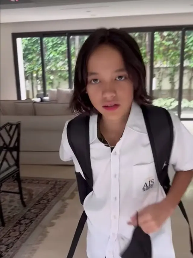 5 Potret Noah Sinclair Anak BCL Saat Sekolah, Kini Duduk di Bangku SMP