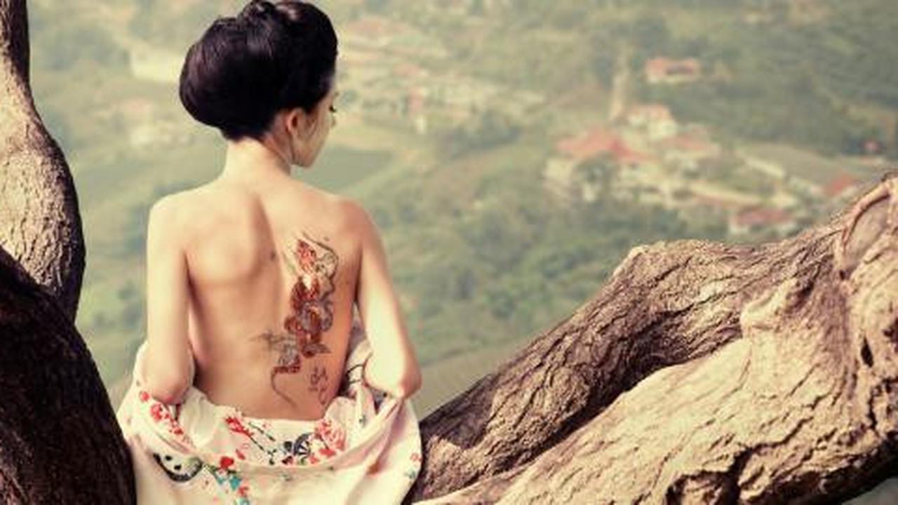 Awas, pakai tato bisa bikin kanker kulit!
