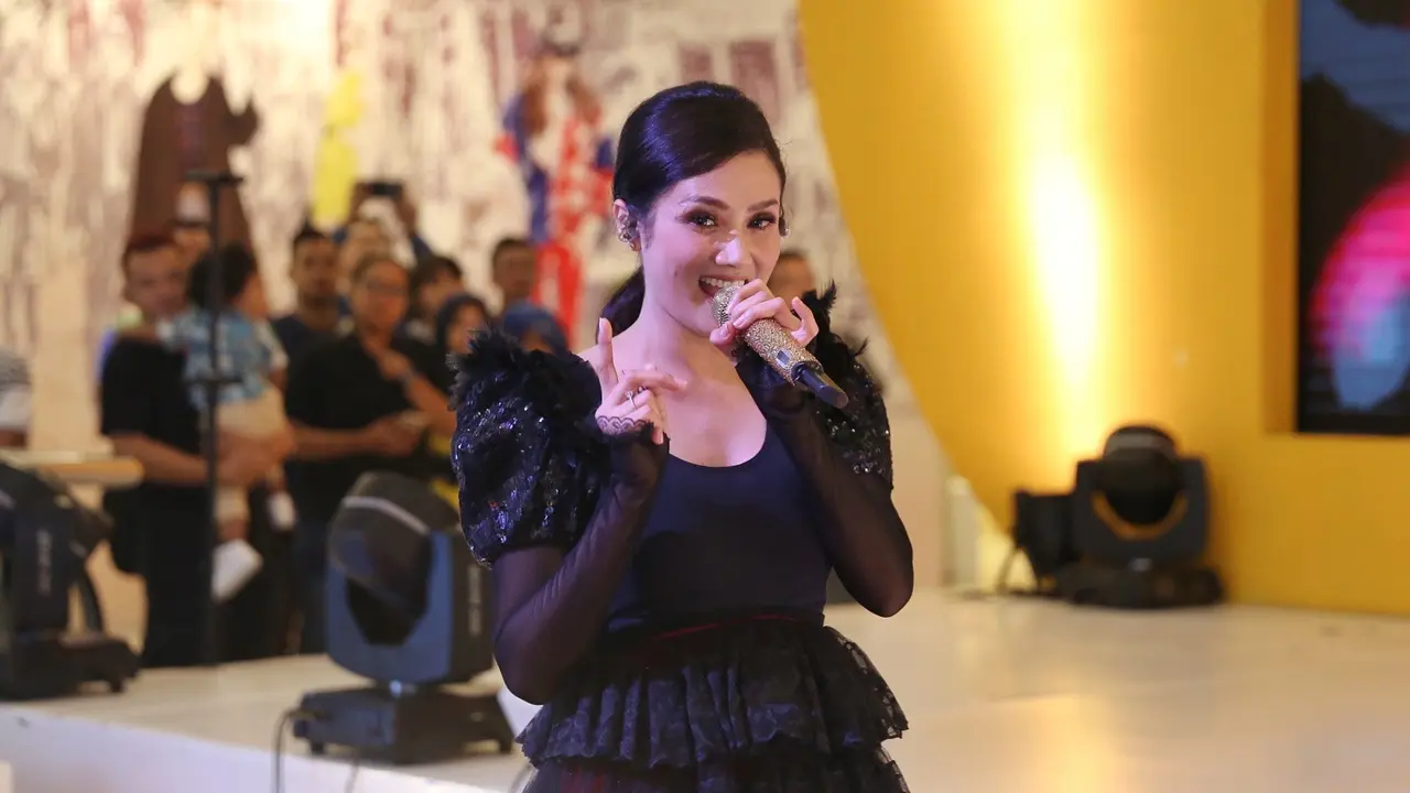 [Bintang] Mulan Jameela