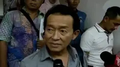 Status permanent resident Australia yang melekat pada Jessica, ditengarai sebagai hambatan tersebut.