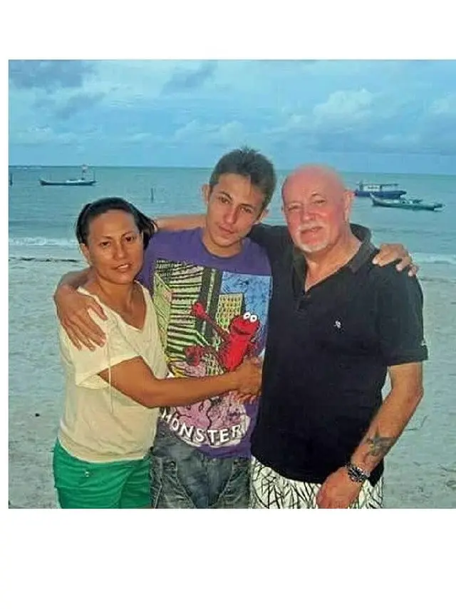 6 Potret Masa Kecil Dylan Carr Ini Bukti Tampannya Sedari Dulu