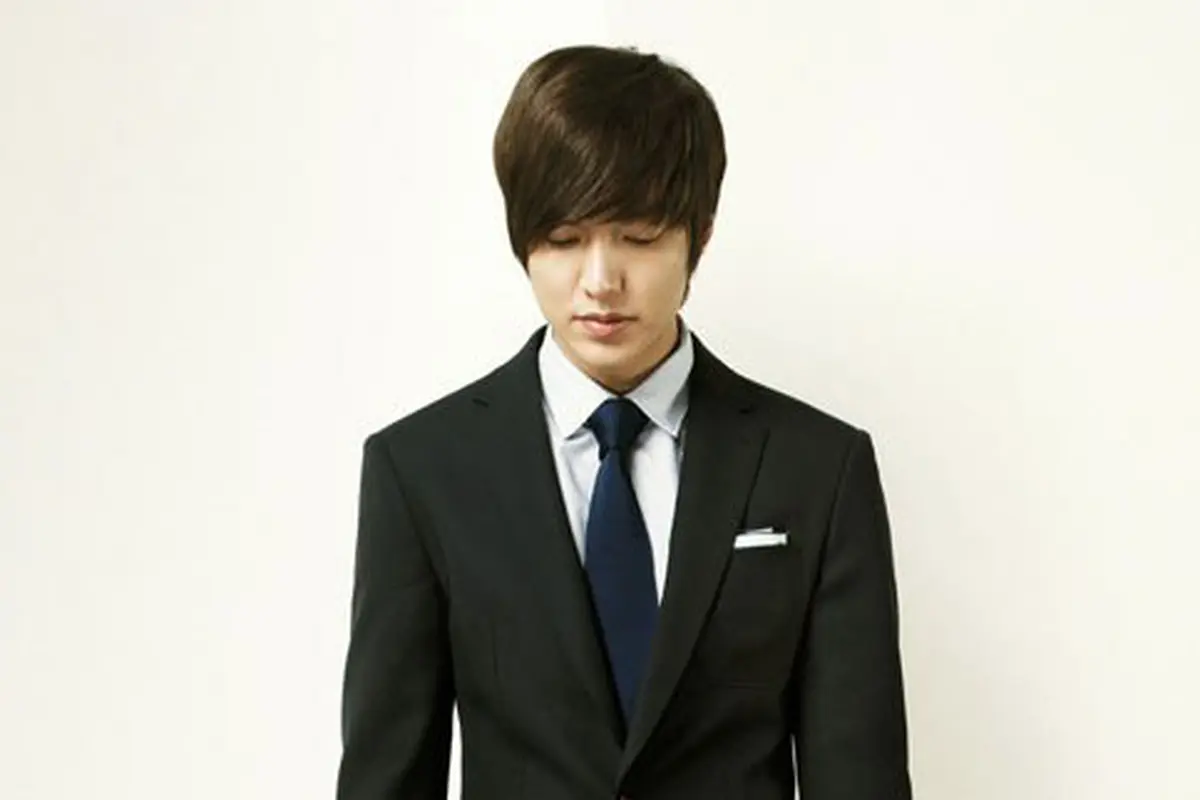 Baju Musim Dingin ala Pemeran Pria Utama `The Heirs`, Lee Min Ho