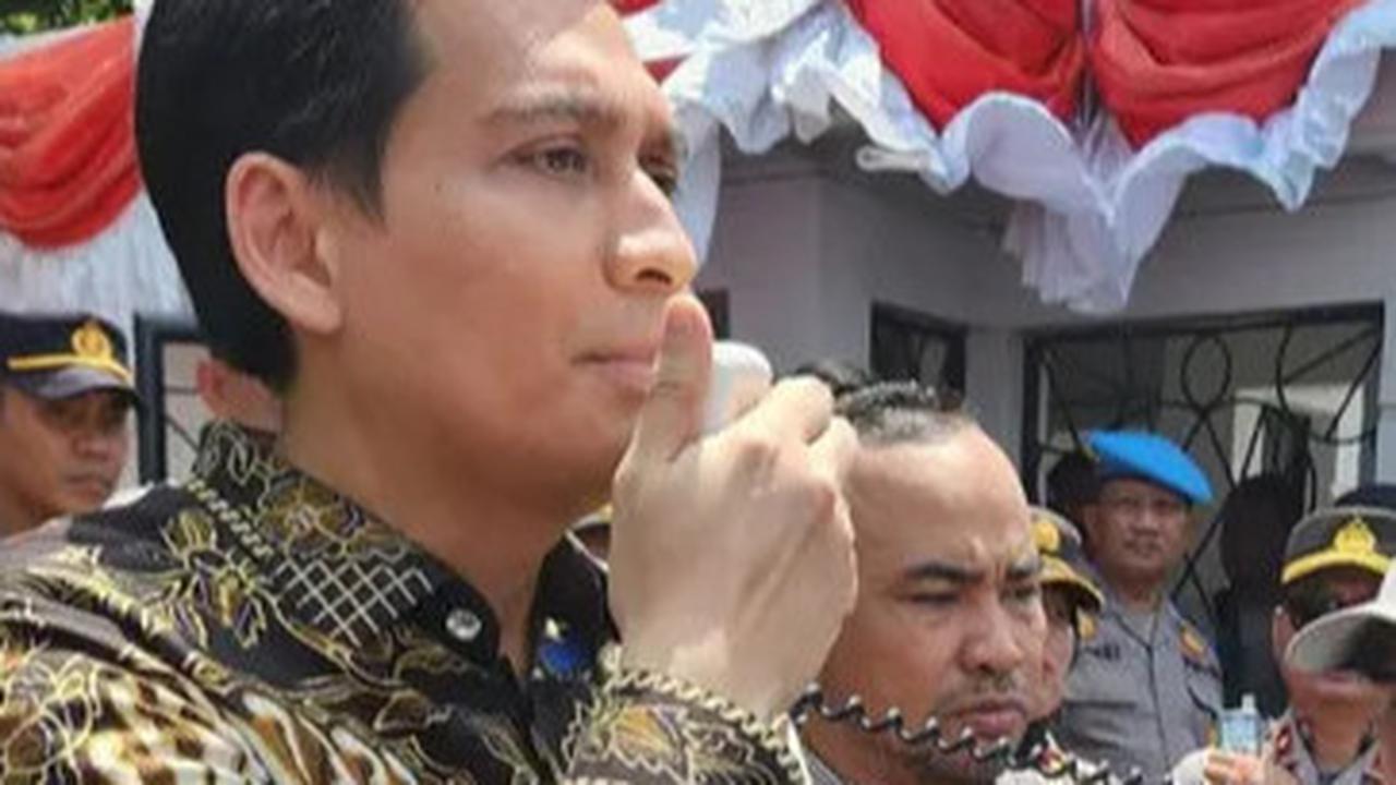 Lucky Hakim Terancam Sanksi Hukuman Usai Liburan Ke Jepang, Dedi Mulyadi:  Tanpa Izin Saya