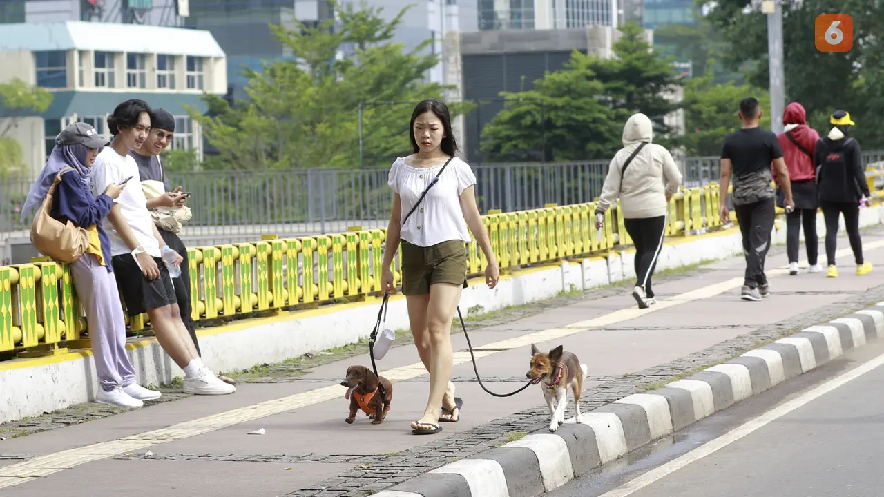 Foto: Ragam Cara Warga Menikmati Car Free Day di Jakarta