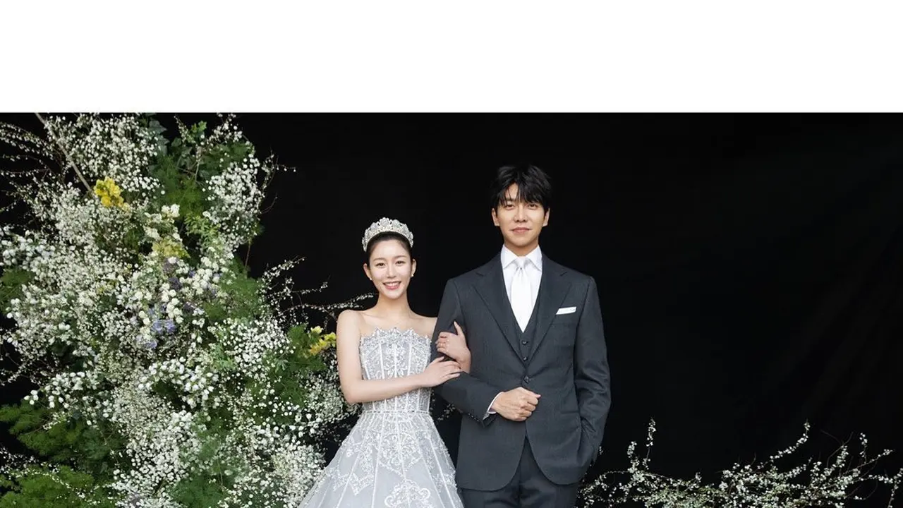 Pernikahan Lee Seung Gi dan Lee Da In. (Instagram/ 9ato_ent -  byhumanmade)