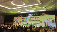 Jokowi dan Ma'ruf Amin Kompak Berbatik Hadiri HUT Golkar
