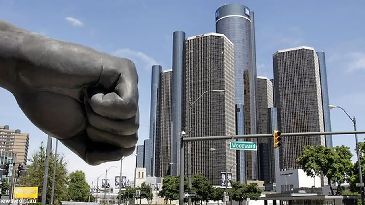 detroit-bangkrut130719b.jpg