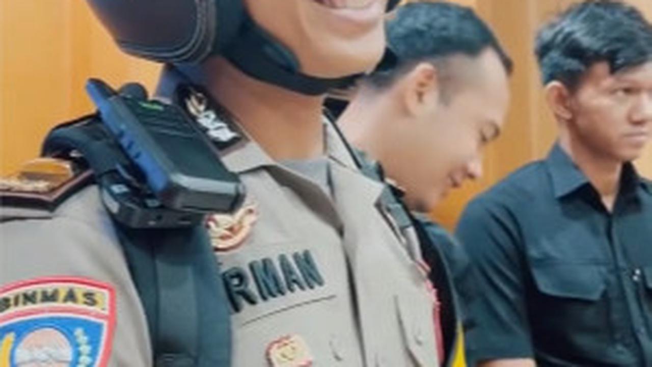 Kapolri Sebut Pak Bhabin 'Hobi Garap Orang', Kaget Sering Jenguk Sultan Korban Fiber Optik