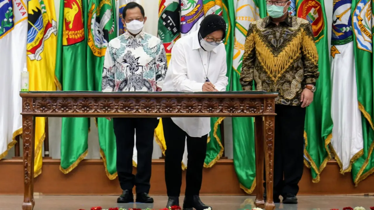 Menteri Sosial Tri Rismaharini