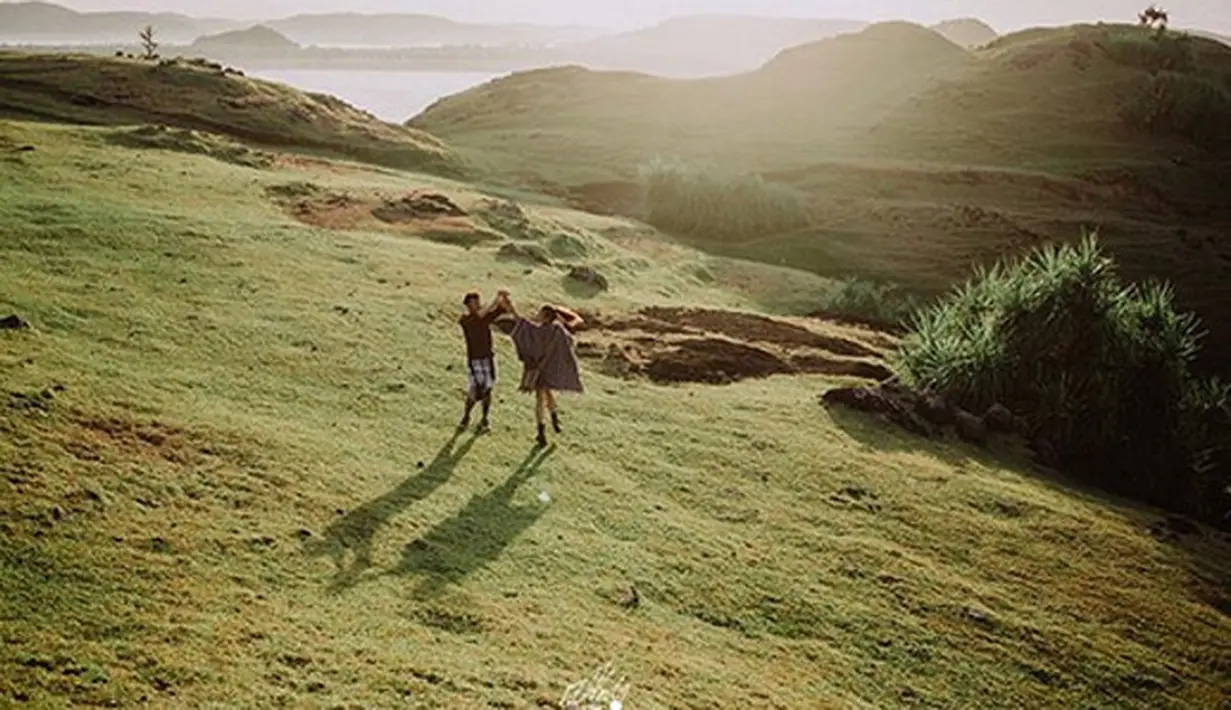 Nadine Chandrawinata dan Dimas Anggara