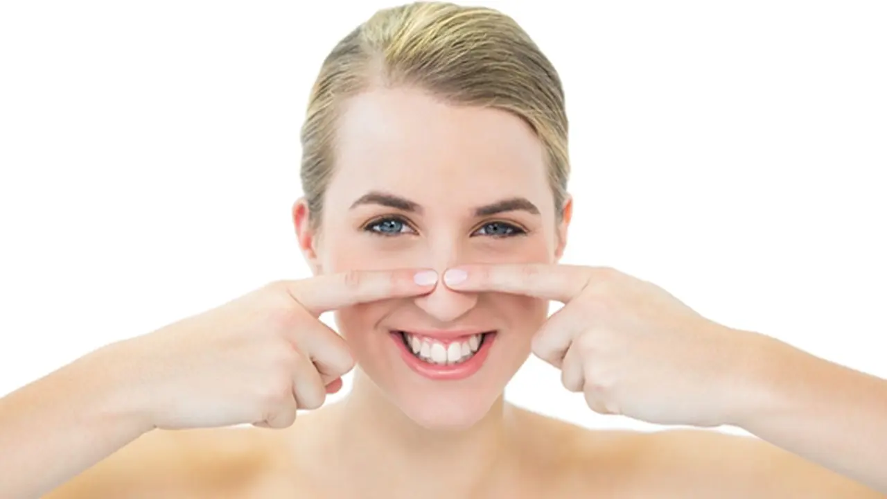 (c) Shutterstock