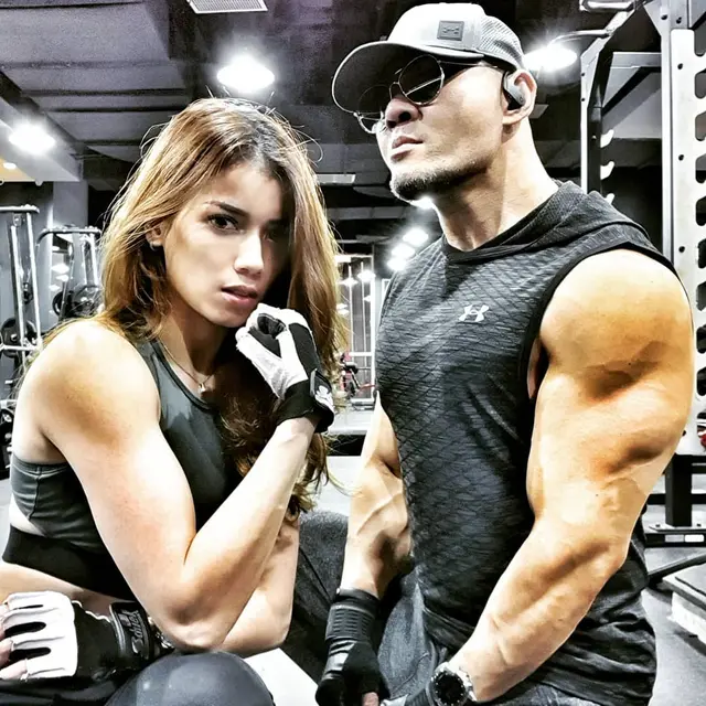 6 Potret Sabrina Chairunnisa dan Deddy Corbuzier Olahraga Bareng, Kompak Banget
