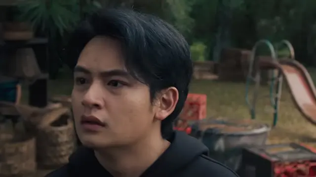 Randy Martin sebagai Rahman dalam film Petak Umpet. (Foto: Dok. YouTube MD Pictures)