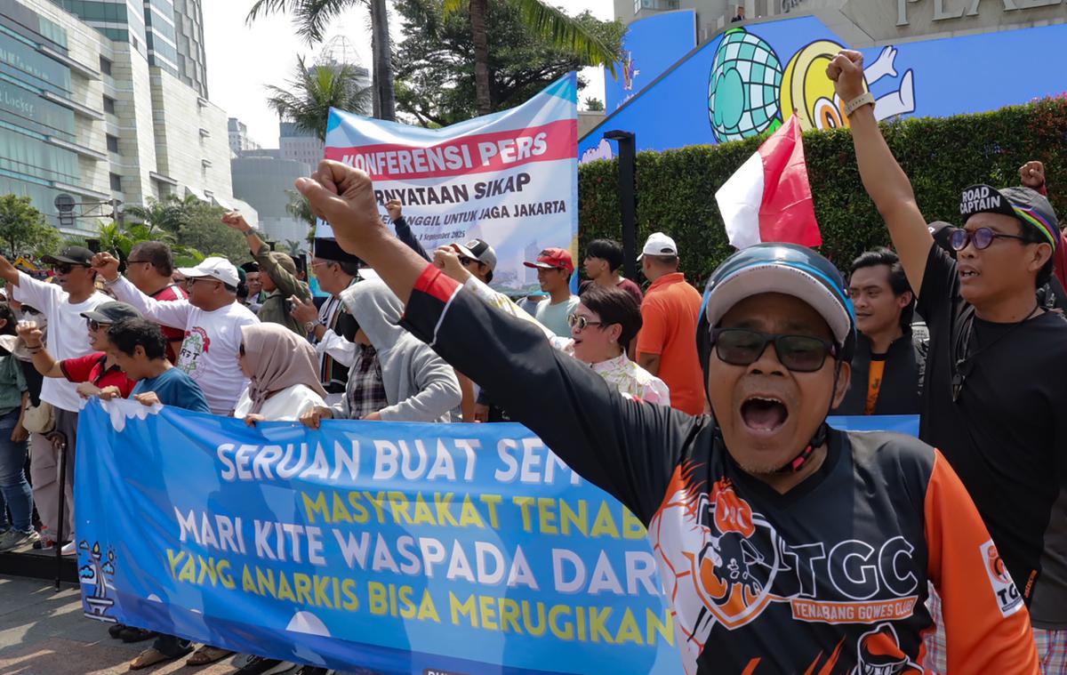 FOTO: Warga Tanah Abang Gelar Deklarasi Damai, Tegaskan Tolak Anarkisme di Jakarta