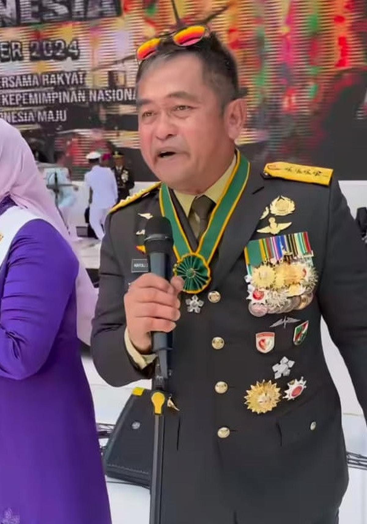 Maruli jadi penyanyi latar