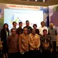 Menteri Komunikasi dan Informatika, Rudiantara (kedua dari kanan atas, berbaju putih) di acara Indonesia LTE Conference 2017 yang digelar di Jakarta, Selasa (25/4/2017). (Liputan6.com/Agustinus M Damar)