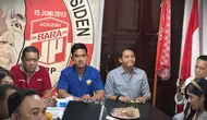 Ketua Umum (Ketum) Partai Solidaritas Indonesia (PSI) Kaesang Pangarep  di Kantor Relawan Bara JP, Jalan Kayu Putih Utara IIIA No 23, Pulo Gadung, Jakarta Timur. (Foto: Nanda Perdana Putra/Liputan6.com).