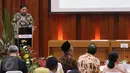 Menteri Perindustrian Airlangga Hartarto memberikan sambutan saat penandatanganan Nota Kesepahaman 5 Menteri dan Perjanjian Kerjasama SMK dan Industri di Kementerian Perindustrian Jakarta, Selasa (29/11). (Liputan6.com/Fery Pradolo)
