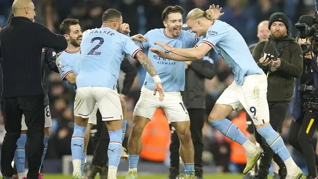 Foto: Selebrasi Pemain dan Pelatih Setelah Haaland Cetak Rekor Mengagumkan di Liga Inggris